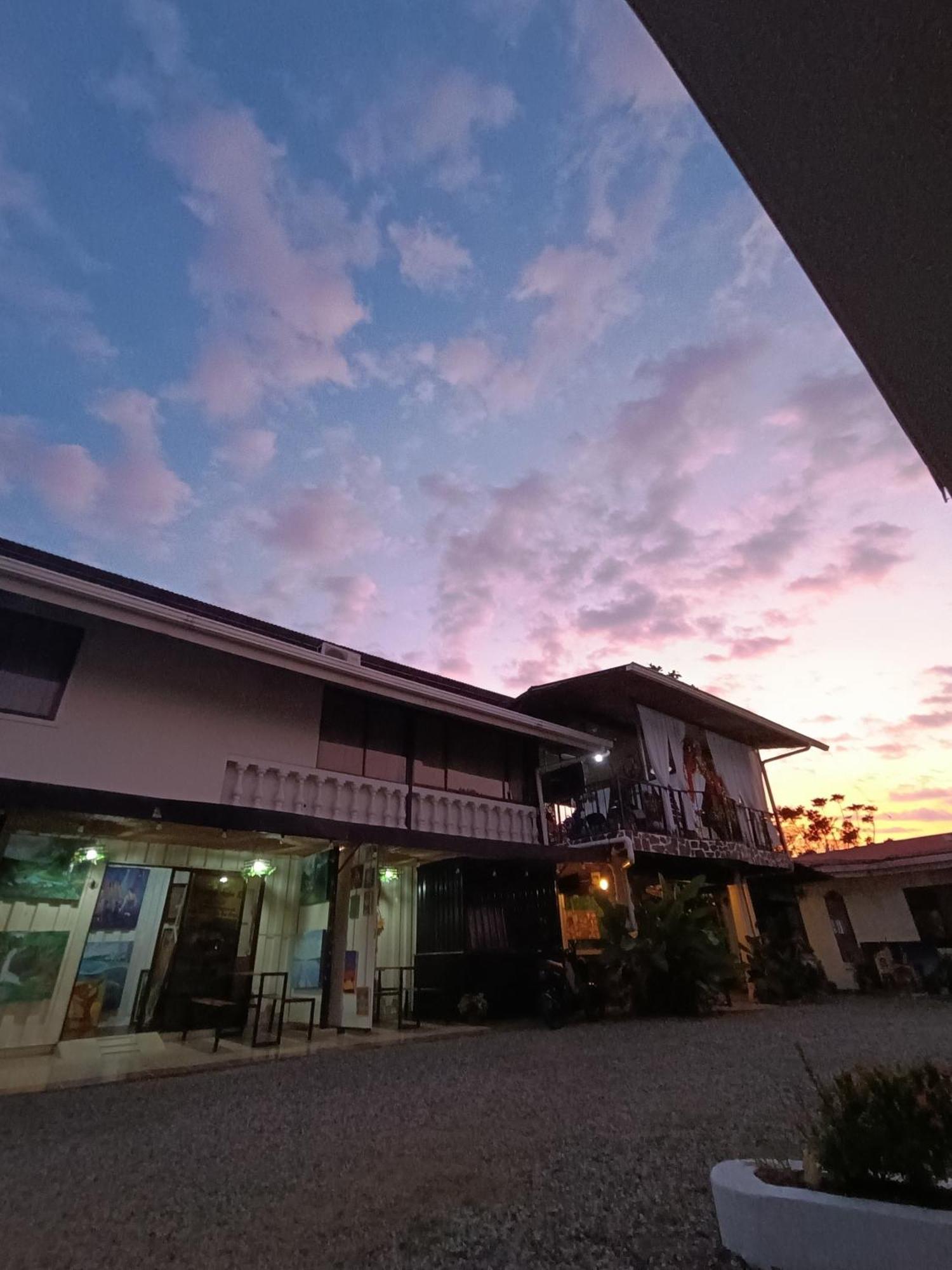 Hospedaje La Galerie Ciudad Cortés Esterno foto
